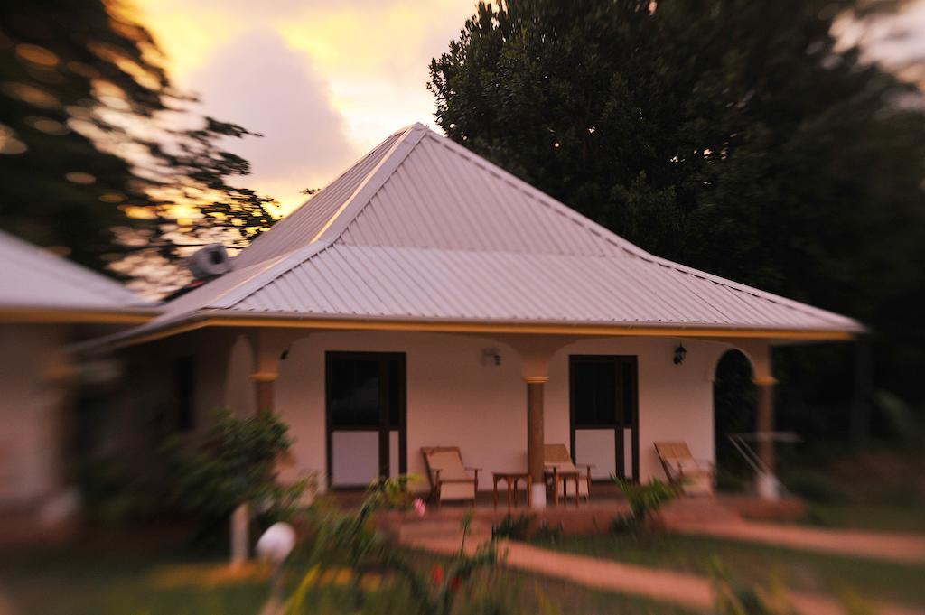 Etoile Labrine Guest House La Digue Cameră foto